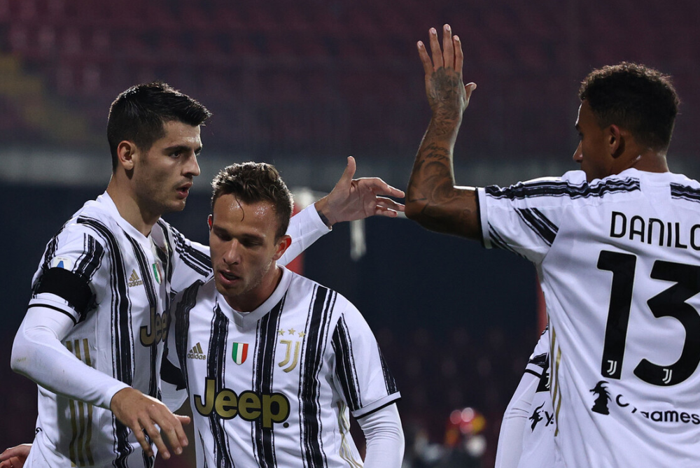 包含贝内文托爆冷取胜，继续保持良好状态的词条