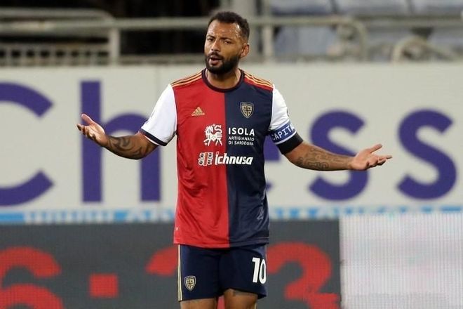 包含巴西足球联赛名将荟萃开创虎视眈眈之战的词条